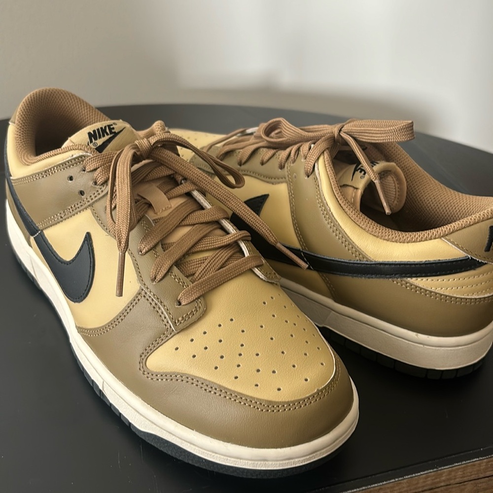 Women’s Nike Dunk Low ‘Dark Driftwood’